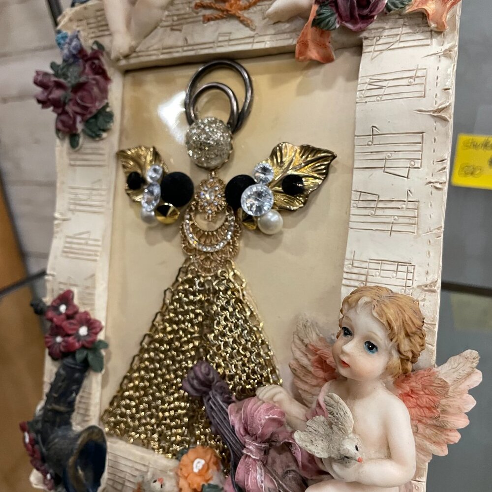 vintage frame NEW jewelry art angel framed - Picture 4 of 4
